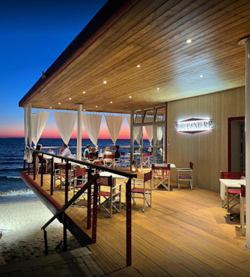 Maison Antoinette San Vincenzo Ngoại thất bức ảnh